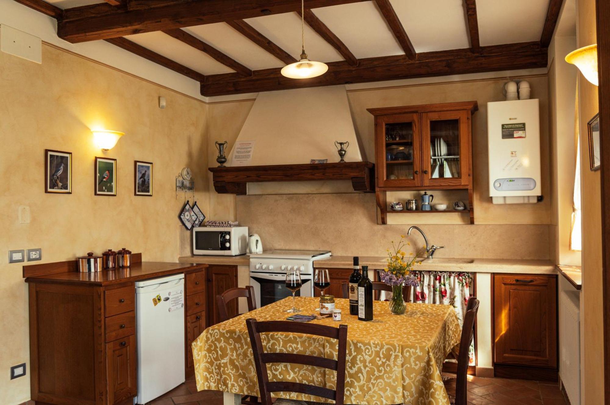 لوسيغنانو Agriturismo Casal Gheriglio المظهر الخارجي الصورة