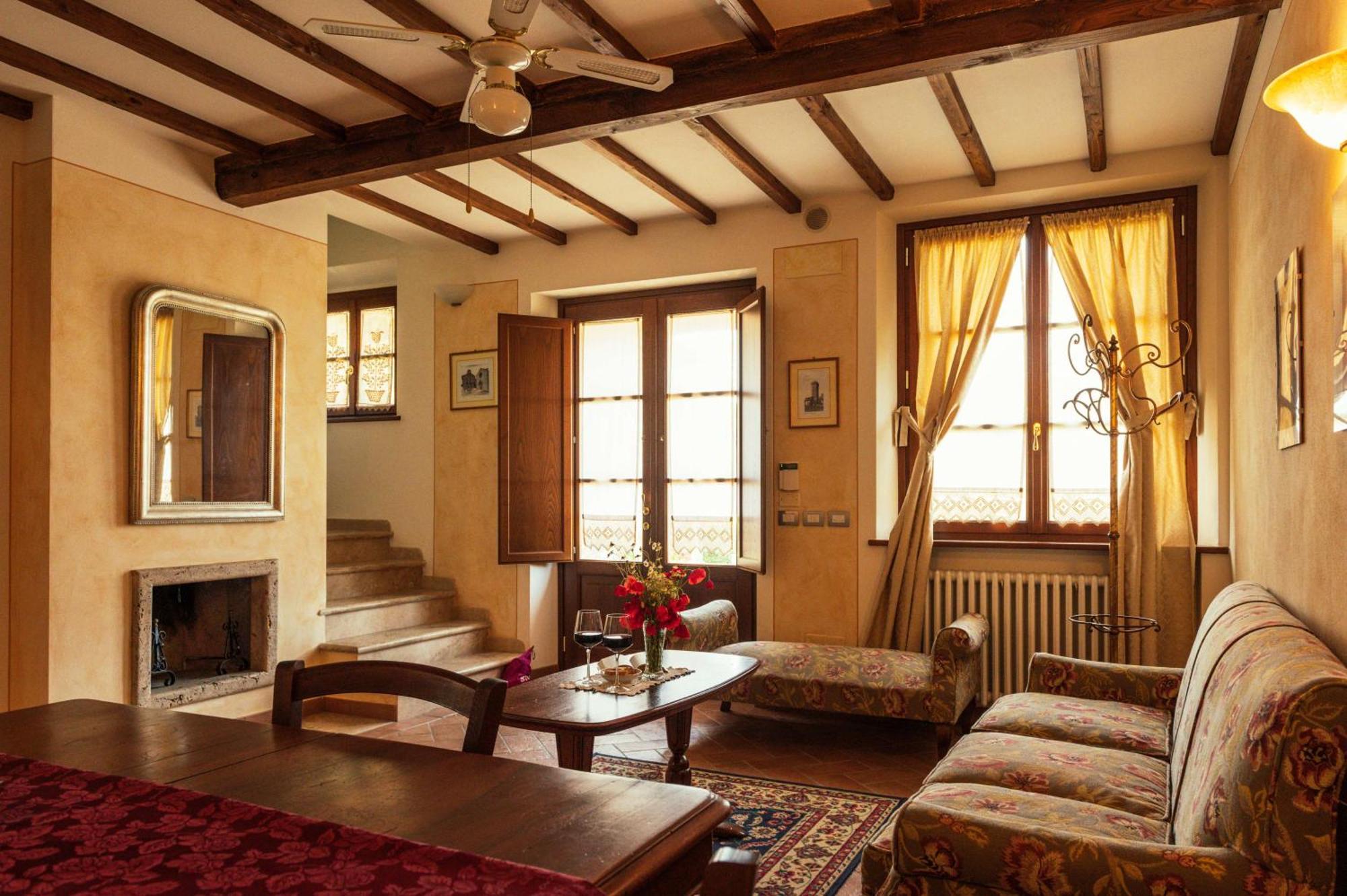 لوسيغنانو Agriturismo Casal Gheriglio المظهر الخارجي الصورة